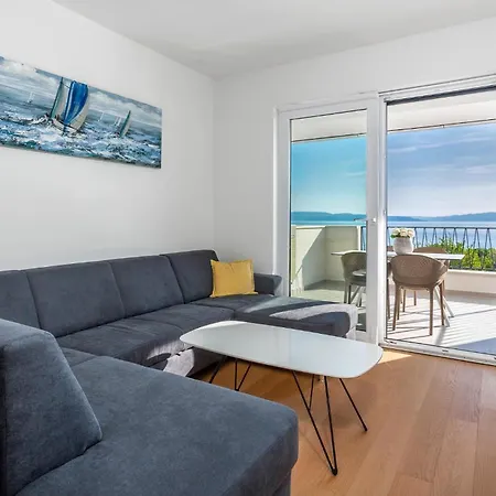 Apartment 1 Bedroom In